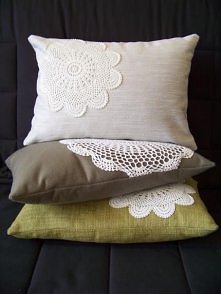 Romantyczne stylowe poduszki.