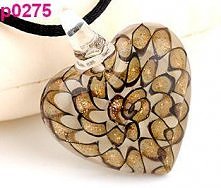 wisiorek dostępny na naszych aukcjach - nick allegro : emarket-eu