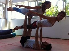 dobre ćwiczenie na utrzymanie równowagi i zabicie nudy z Chłopakiem ;)