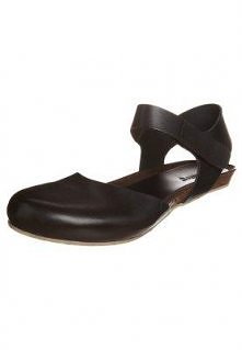 Jonny's Sandały czarny - Kilk w duże zdjęcie po więcej szczegółów -  Cena: 269 zł. Jonny's Sandały czarny Obuwie w Zalando.pl | materiał zewnętrzny: skóra, mat...