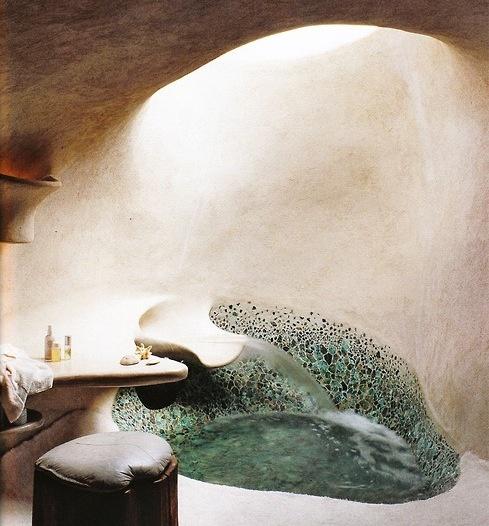 Cavern bathing experience