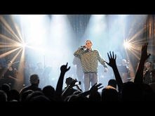 "Zło, w każdym detalu ...