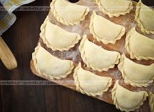 Pierogi z serem i rodzynkami