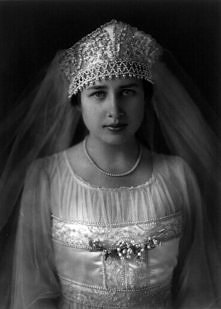 Eleanor Clay Ford: 1916