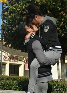 szczęśliwa zakochana para