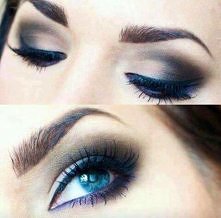 Nasze wypiekane cienie są niesamowicie delikatne, mają jedwabistą konsystencję, można je aplikować na sucho i na mokro, a na dodatek są właśnie w promocji!