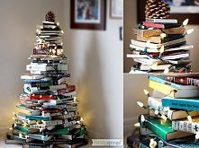 christmas tree made from books  :))