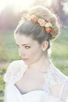 Kok z kwiatami we włosach ;)