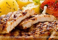 Filet z kurczaka pieczony w folii z ziemniakami i serem