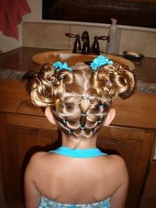 Uczesanie dla dziewczynki