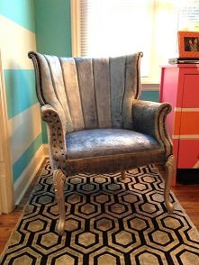Odrestaurowany stary fotel. Prawda, że piękny?
