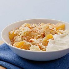 peach macaroon cobbler