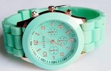 kliknij na zdjęcie :)

zegarek GENEVA miętowy