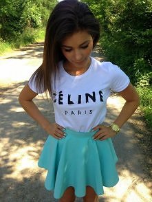 Pozwól raz jeszcze zrozumieć twoje marzenia
Pozwól mi , by słowo kocham nabrało znaczenia