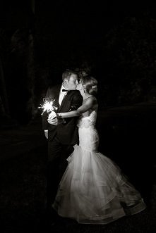 Suknie ślubne z falbanami.