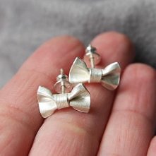 srebrne kokardki:) Cuanto.pl