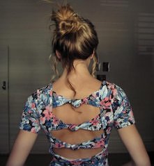 <3