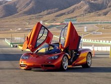 TOP10: Najdroższe auta świata - McLaren F1 $970,000 - Jeszcze w 1994 roku brytyjski McLaren F1 był najszybszym i najdroższym autem na świecie. Mimo iż stworzono ten model tak da...