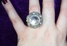 pierścionek z guzika