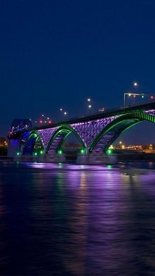 Peace Bridge, Niagara River