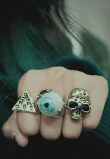 Pierścionki / illuminati