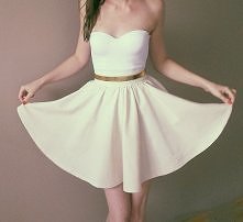 Wejdź i zobacz więcej rozkl...