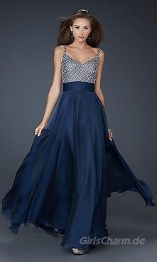 hübsche Kleider aus girlscharm.de