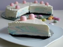 Pastelowy sernik na zimno

Składniki:

600 g twarogu śmietankowego mielonego
120 g cukru pudru + cukier waniliowy
250 g śmietany kremówki ( 30 albo 36%)
5 galaretek (po 2 i 1/2 ...