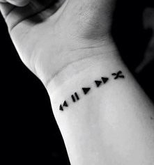 play. stop. next. back.