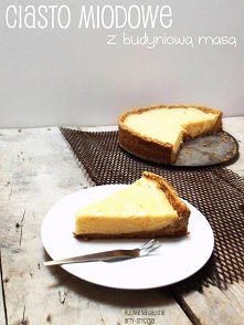 Ciasto miodowo-budyniowe