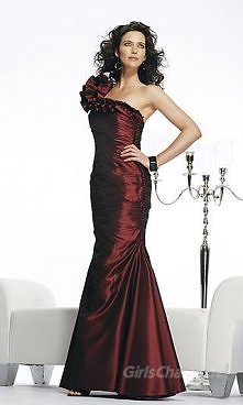 hübsche Kleider aus girlscharm.de