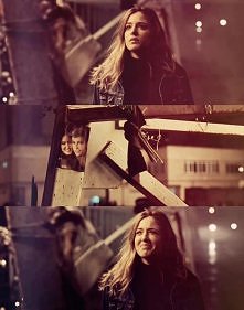 Płakałam z nią razem. ;c
Tak było mi jej żal. :(