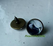 kot z motylem kolczyki sztyfty unikat jedyne stare złoto grafika