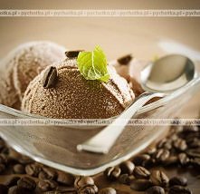 Orzechowe lody w kawie