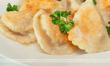 Pierogi z cielęciną serem kozim i jajkami