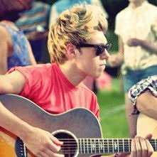 one direction
Niall ;)