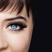 Przedłużanie rzęs - czy korzystacie z usług kosmetyczki? jesteście zadowoleni z efektów? Czy długo się trzymają sztuczne rzęsy?