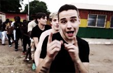 Liam, Niall, Louis, ...