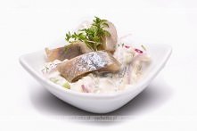 Śledzie w sosie śmietanowo majonezowym