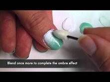 Seafoam Gradient Manicure f...