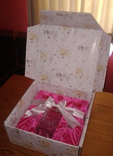 Prezent Ślubny (karton i wnętrze wykonane samodzielnie)