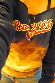 Ciekawa, luźna bluza ombre (bleach). Wykończona surowo. Na sprzedaż :)))) Chętnych proszę o email: izabelasprycha@gmail.com