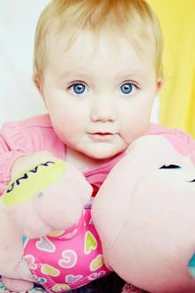 Mala Ewcia i jej oczyska :)