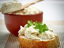 Pasta z makreli cebulki i masła