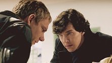 Benedict Cumberbath i Martin Freeman jako Sherlock i John. Uwaga! Może być niebezpiecznie!