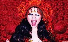 Selena:)