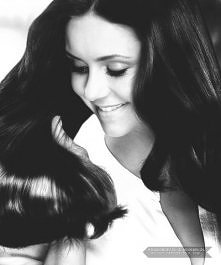 Screen z nowej reklamy szamponu do włosów, w której gra Nina :)