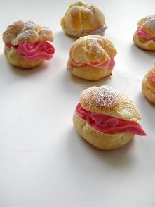 Ptysie w trzech odcieniach
...