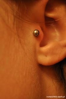 tragus piercing
więcej na :...