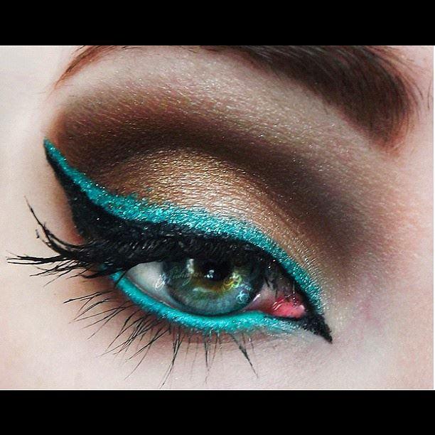 . . .turkus i brąz...